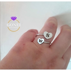 Anillo corazón personalizable con inicial - Imagen 1