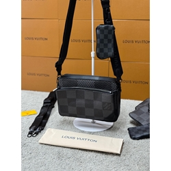 Bandolera Louis Vuitton de hombre - Imagen 1