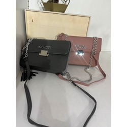 Bolsito Guess - Imagen 2