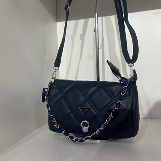 Bolso acolchado Guess - Imagen 2