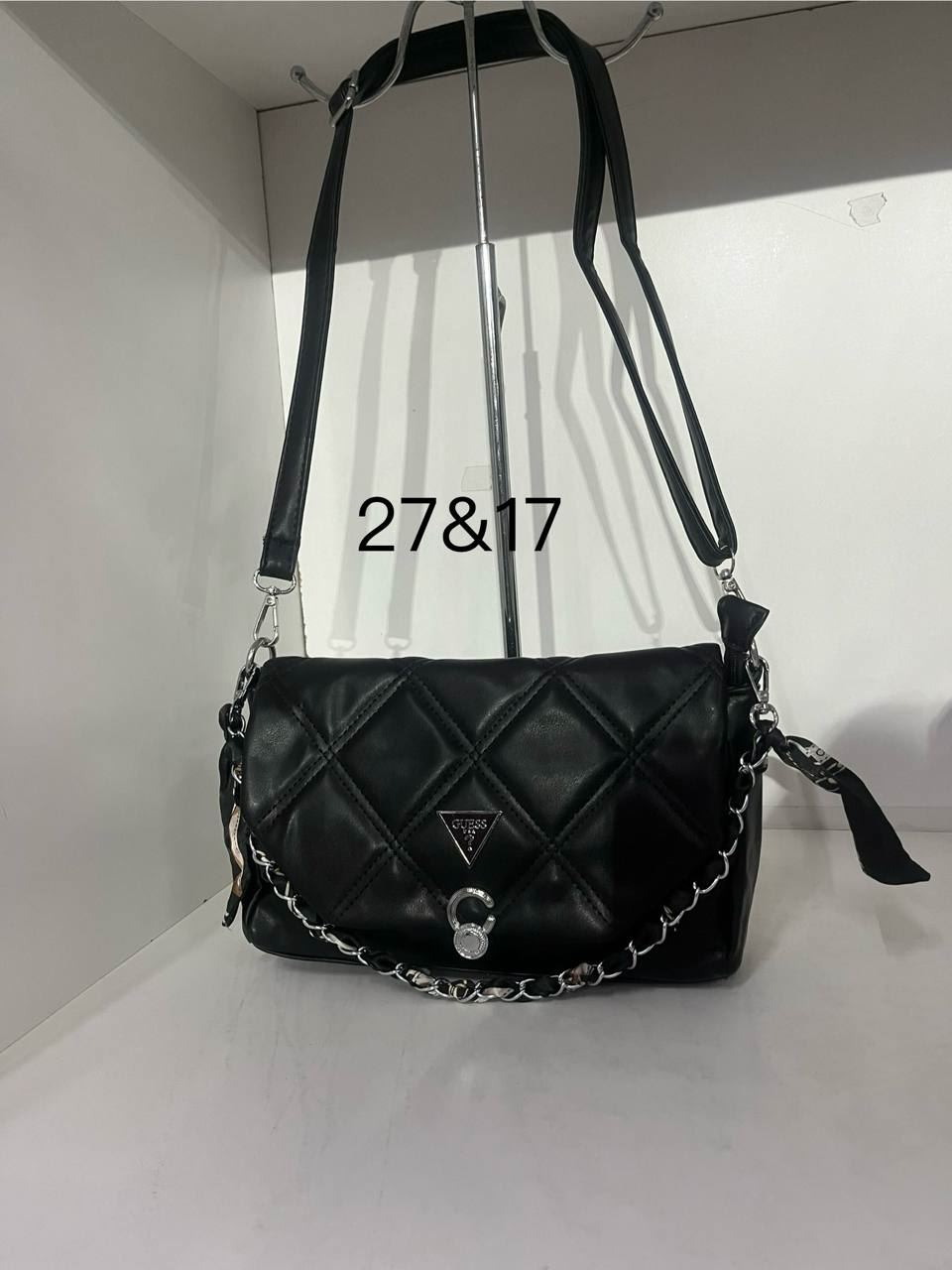 Bolso acolchado Guess - Imagen 4