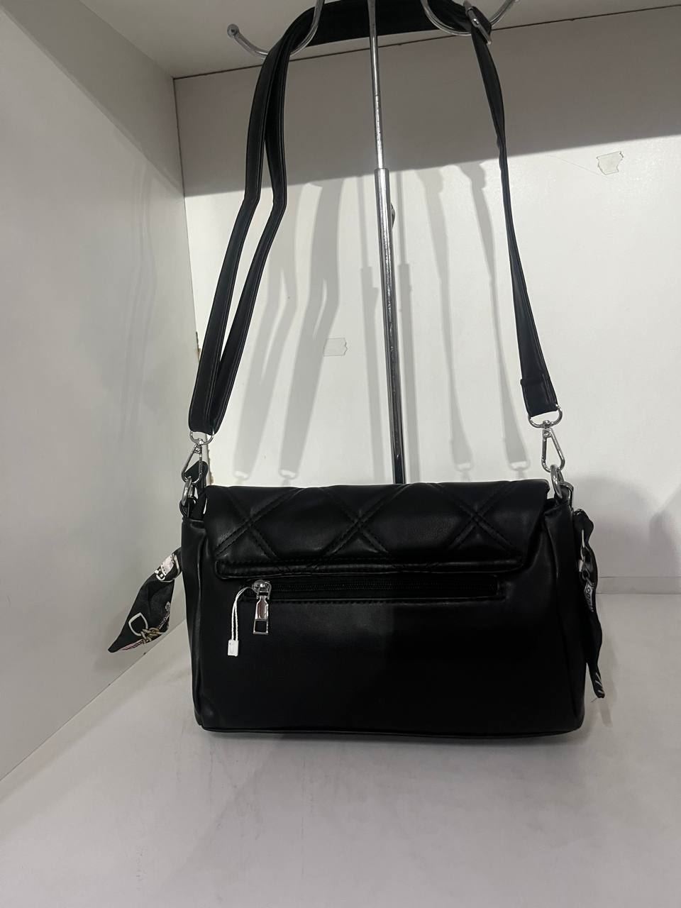 Bolso acolchado Guess - Imagen 5