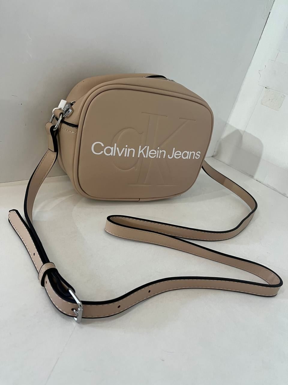 Bolso bandolera Calvin Klein jeans - Imagen 2