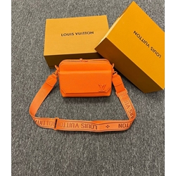 Bolso bandolera Louis Vuitton - Imagen 1