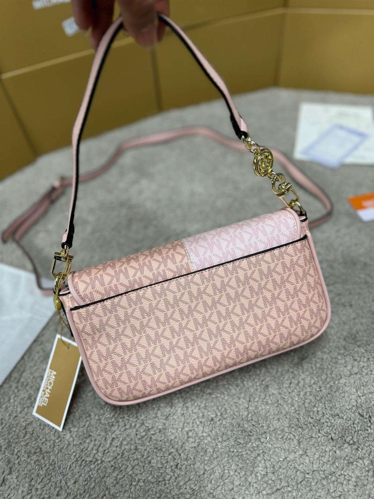 Bolso bandolera Michael Kors - Imagen 10