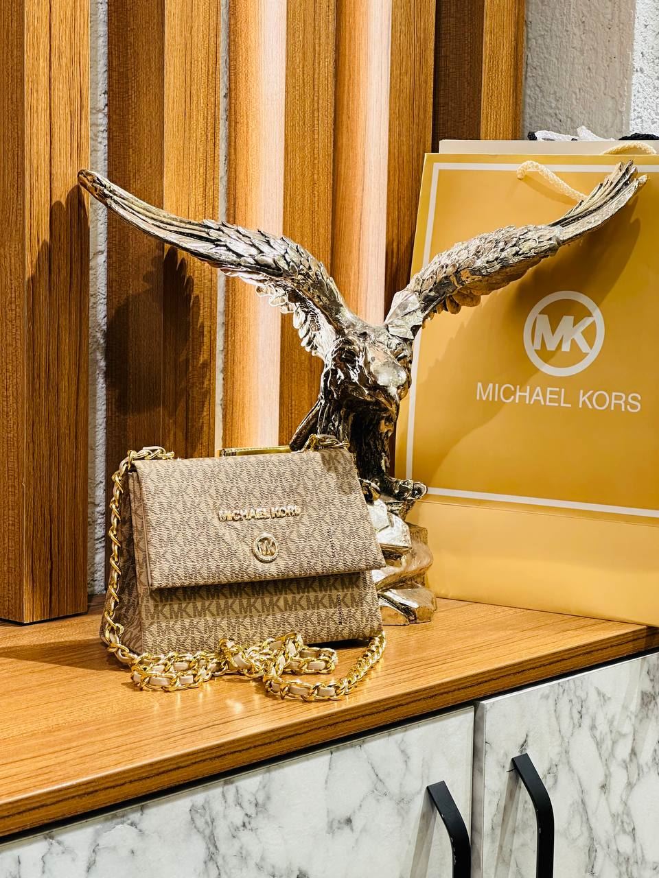 Bolso bandolera  Michael Kors - Imagen 4