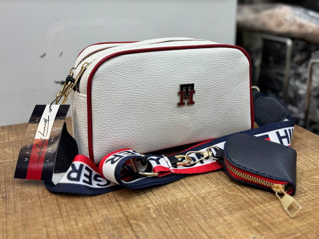 Bolso bandolera Tommy - Imagen 1