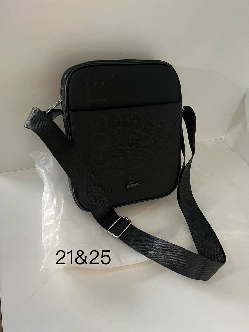 Bolso caballero Lacoste - Imagen 1