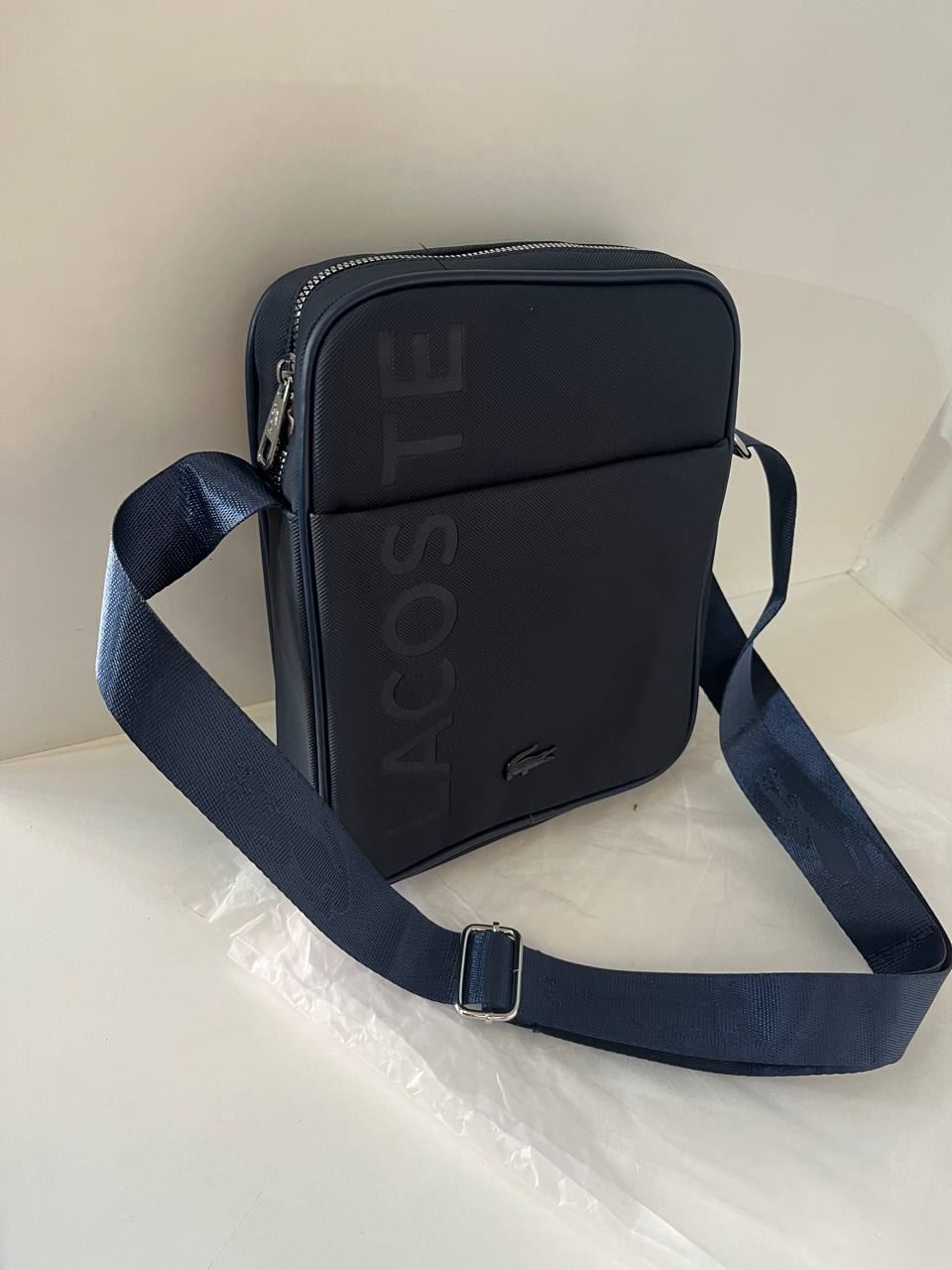 Bolso caballero Lacoste - Imagen 2