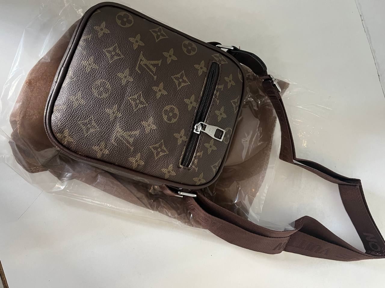 Bolso caballero Louis Vuitton - Imagen 2