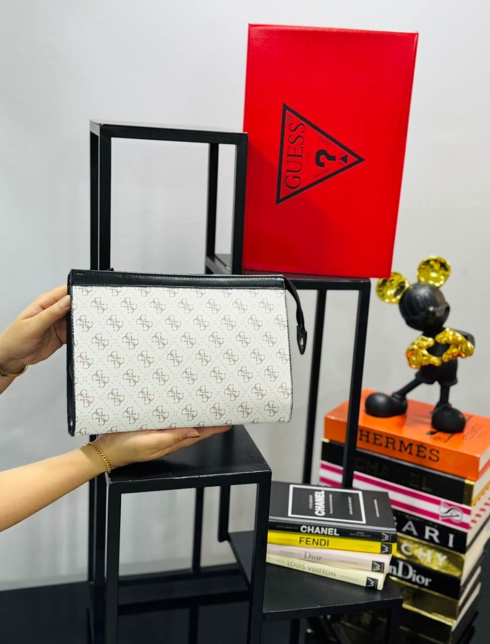 Bolso Clutch Guess - Imagen 1