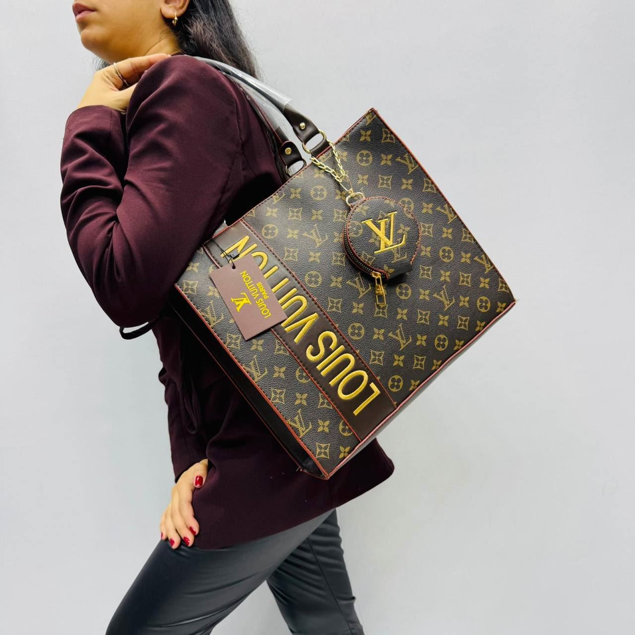 Bolso cuadrado Louis Vuitton - Imagen 3