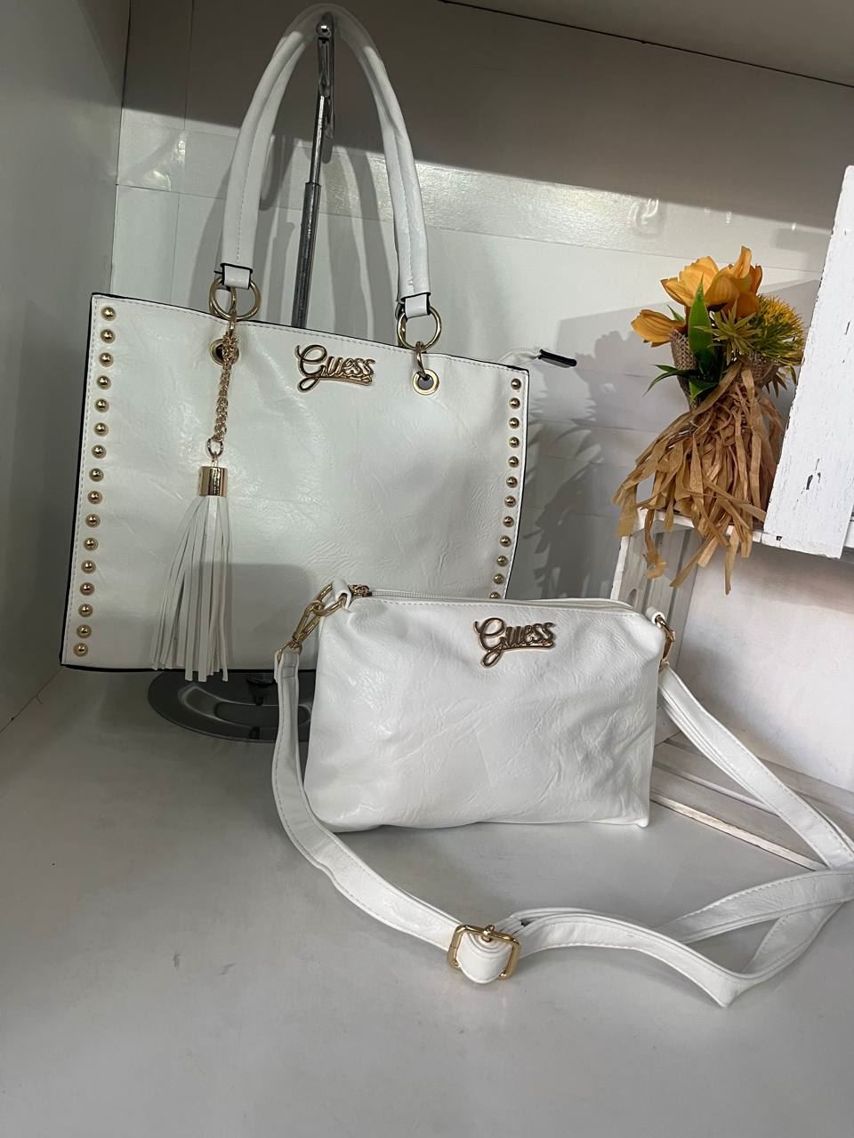 Bolso de dos piezas con tachuelas Guess - Imagen 3