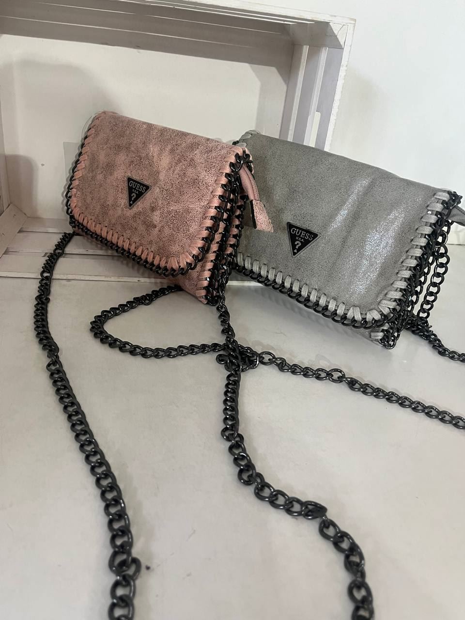 Bolso de mano Guess - Imagen 4