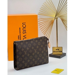 Bolso de mano Louis Vuitton poche toilette - Imagen 1