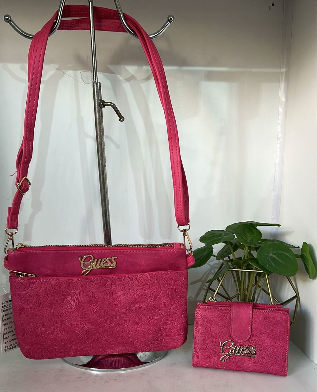 Bolso de mano y cartera a juego Guess - Imagen 4