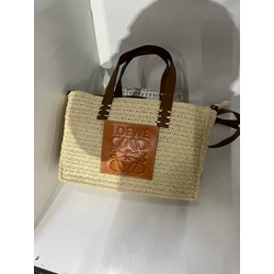 Bolso de verano Loewe - Imagen 1