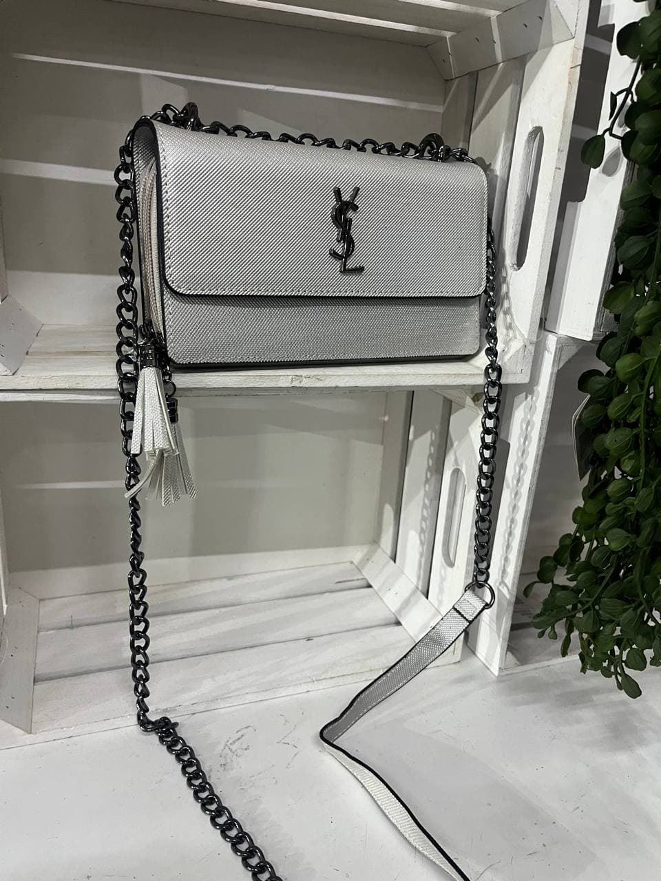 Bolso de Yves Saint Laurent - Imagen 2