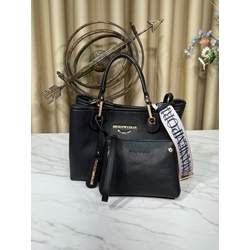 Bolso Emporio Armani de piel - Imagen 1