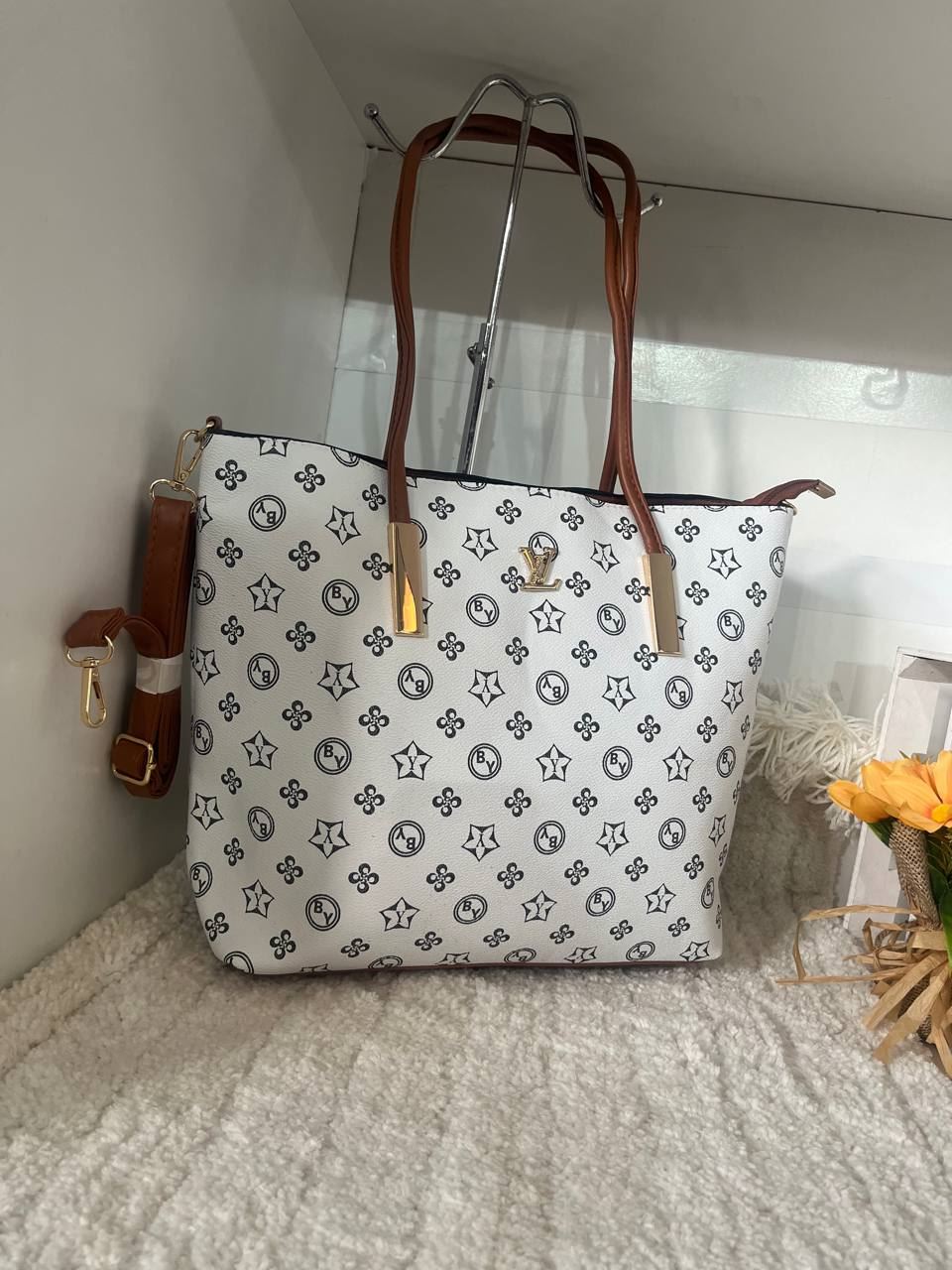 Bolso estampado Louis Vuitton - Imagen 1
