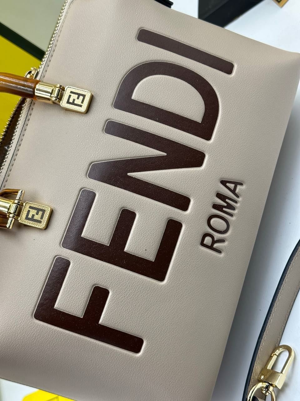 Bolso Fendi maxi - Imagen 4