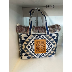 Bolso grande Loewe con flecos - Imagen 1