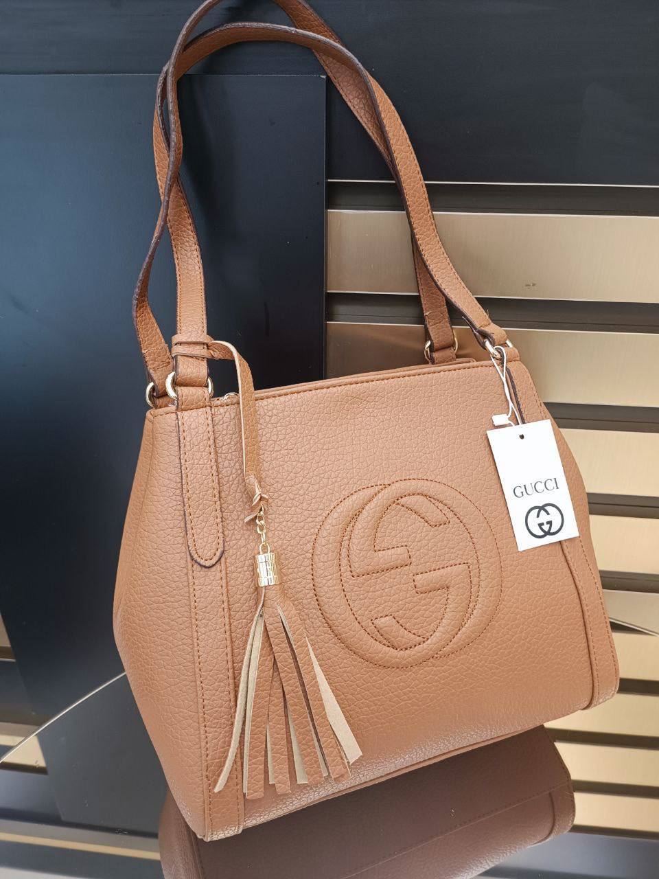 Bolso Gucci estampado - Imagen 2