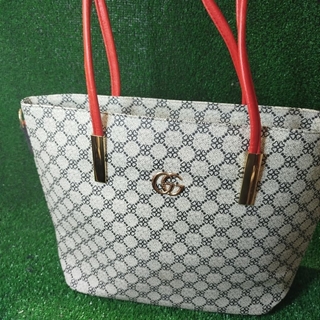 Bolso Gucci estampado - Imagen 1