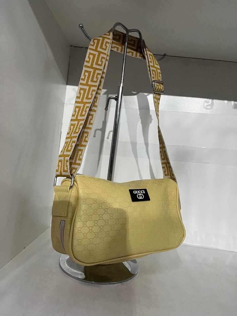 Bolso Gucci polipiel - Imagen 1
