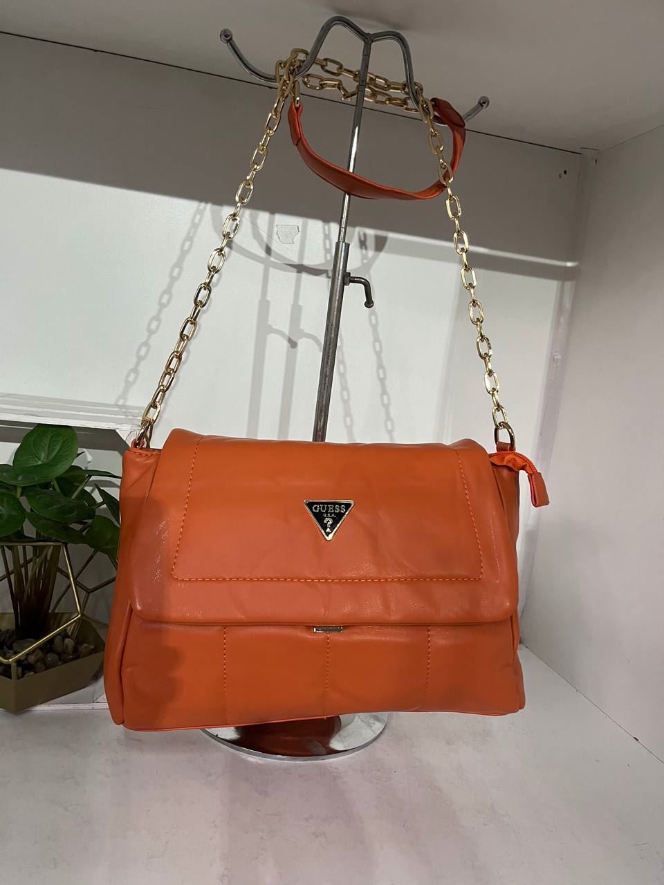 Bolso Guess amplio - Imagen 7