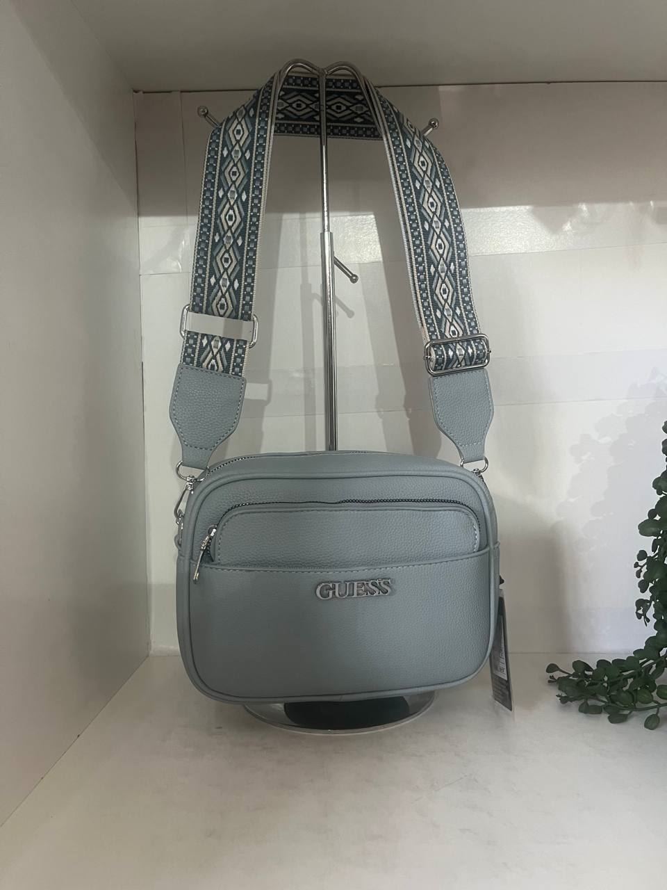 Bolso Guess bandolera - Imagen 5