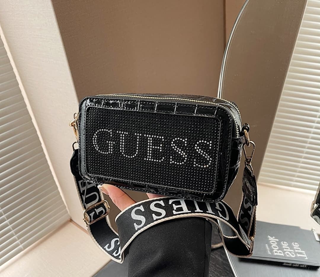 Bolso Guess brillante - Imagen 4