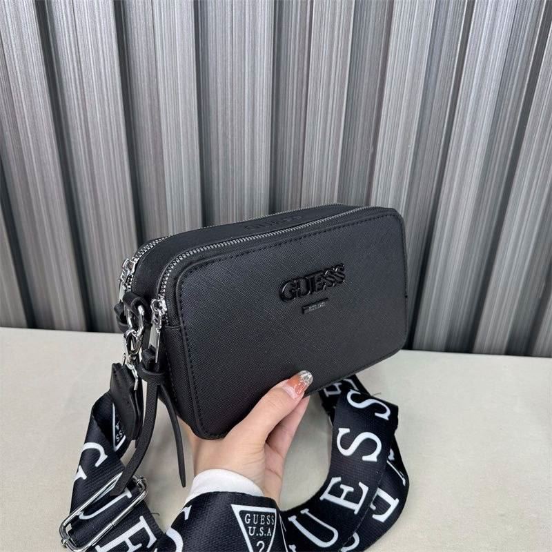Bolso Guess camera bag - Imagen 6