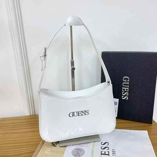 Bolso Guess charol - Imagen 1