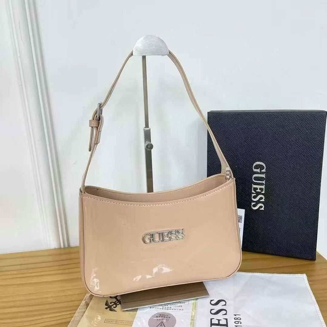 Bolso Guess charol - Imagen 7