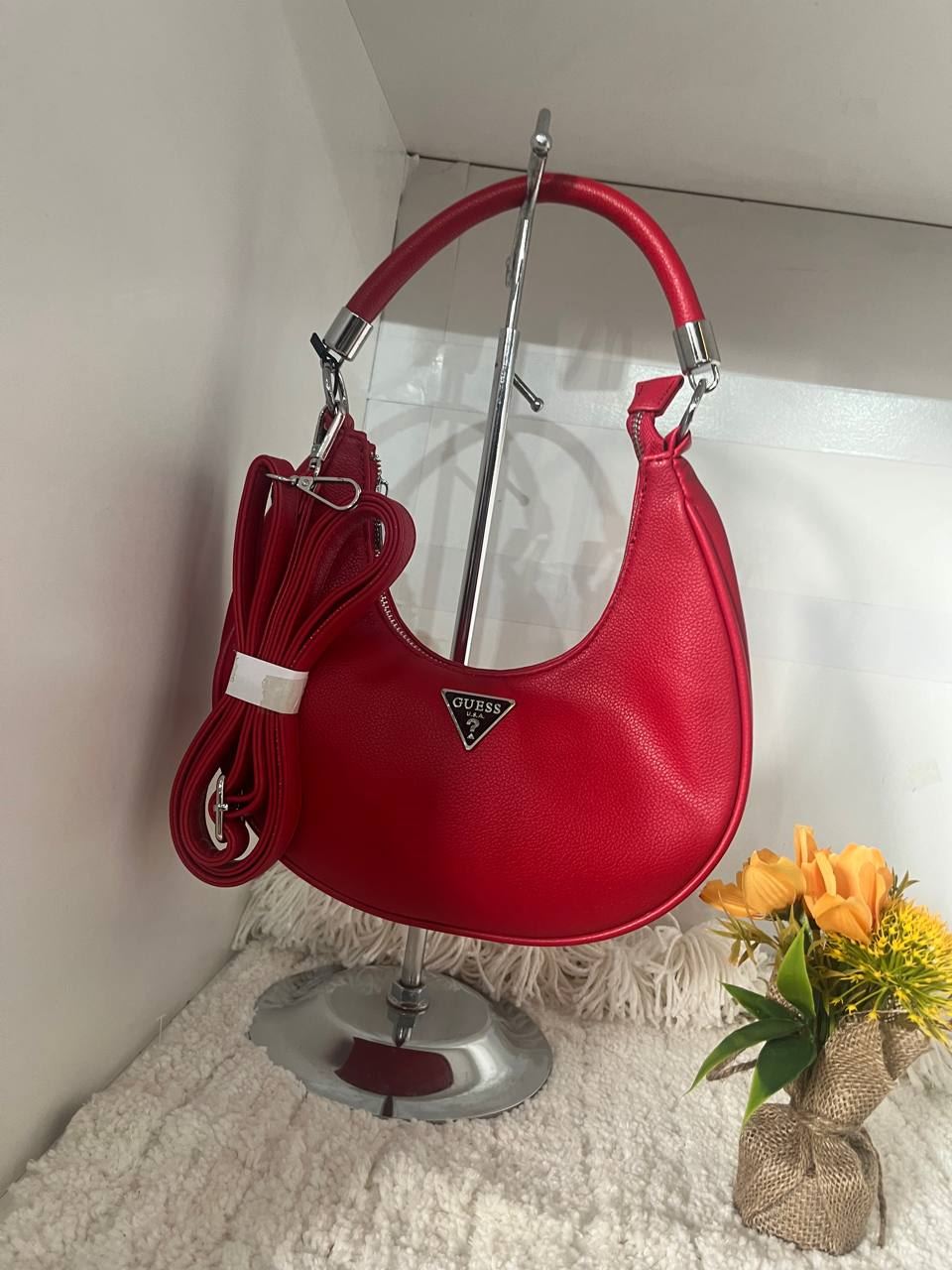 Bolso Guess circular - Imagen 4
