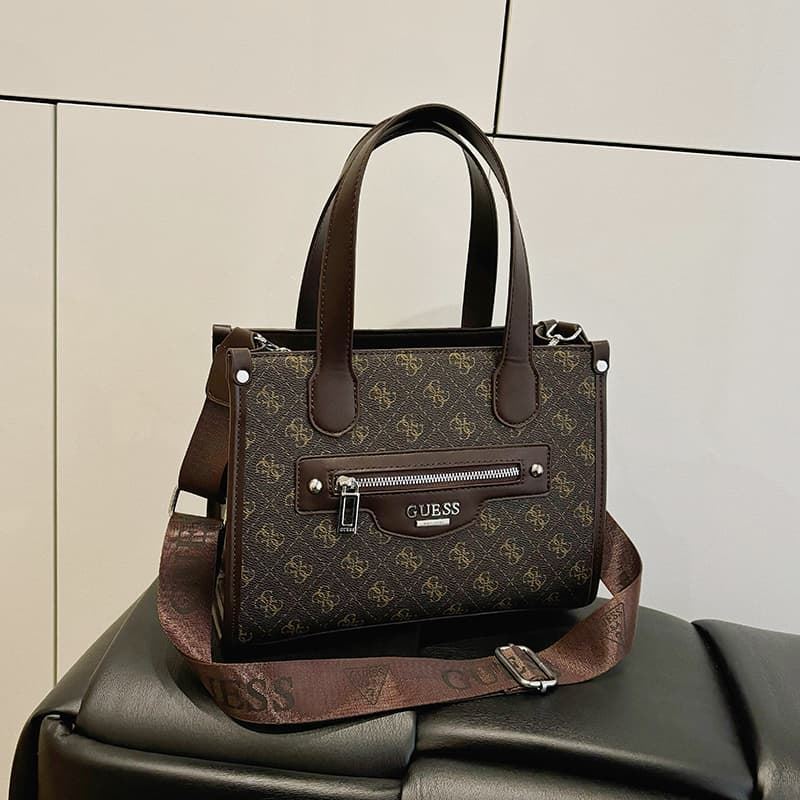 Bolso Guess con asa bordada - Imagen 6