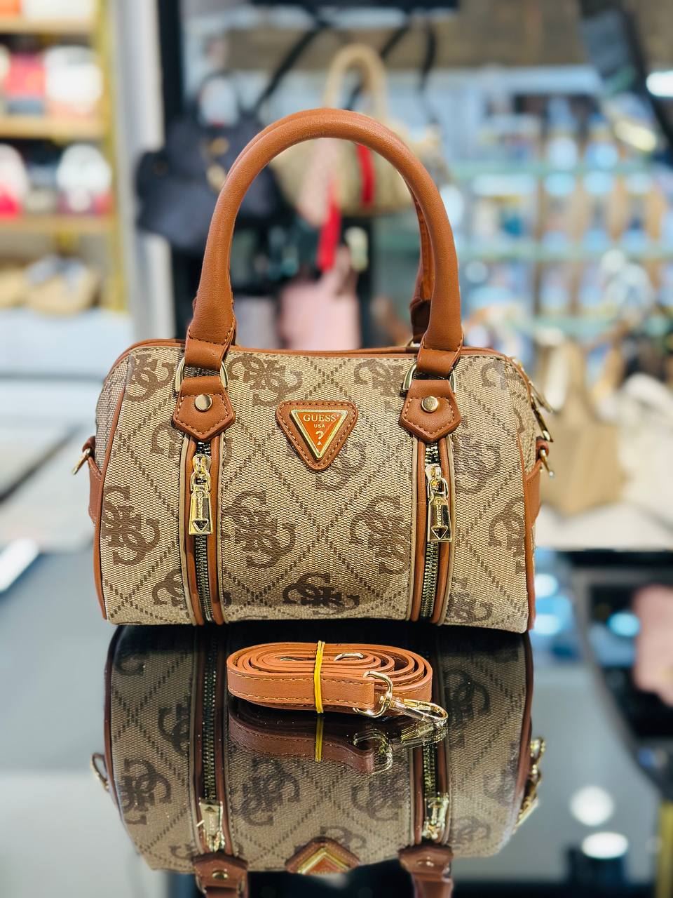Bolso Guess cresidia - Imagen 4
