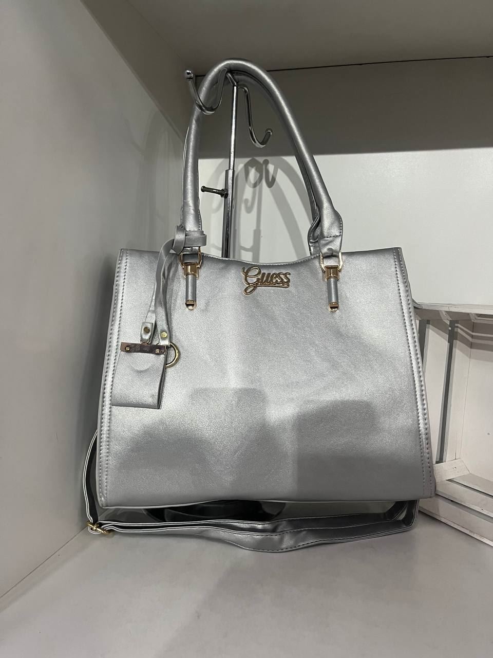 Bolso Guess cuadrado - Imagen 7