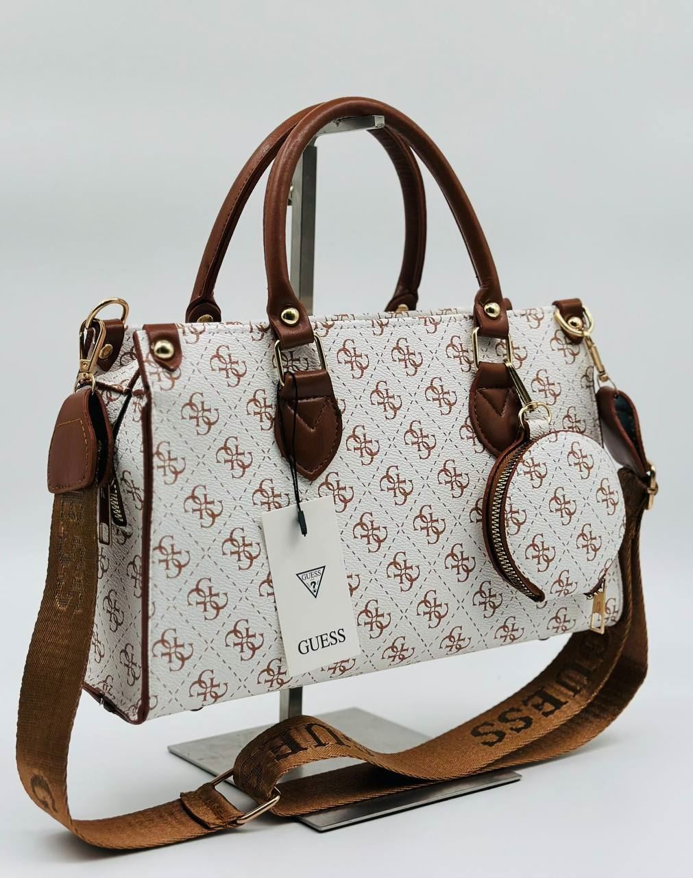 Bolso Guess de tela - Imagen 2