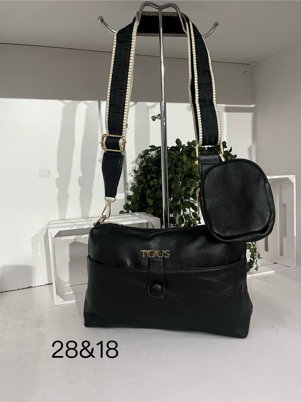 Bolso Guess dos piezas - Imagen 1