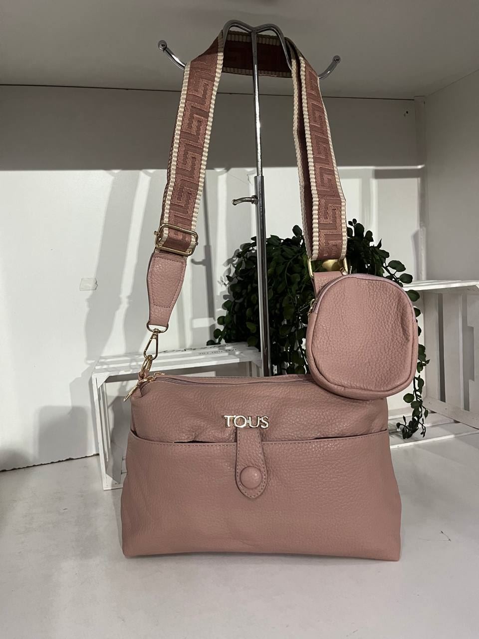 Bolso Guess dos piezas - Imagen 3