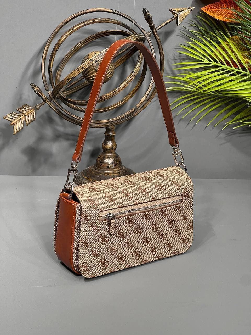 Bolso Guess novedad - Imagen 3