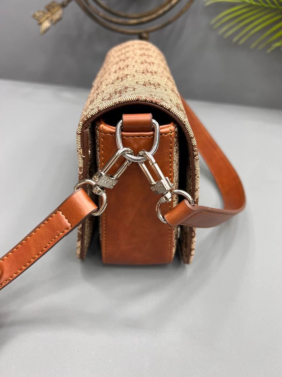 Bolso Guess novedad - Imagen 7