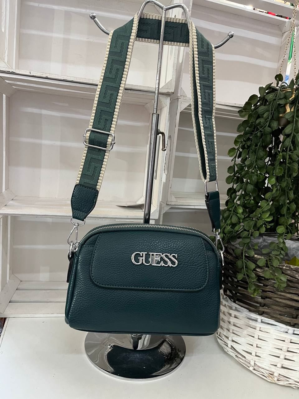 Bolso Guess temporada - Imagen 4