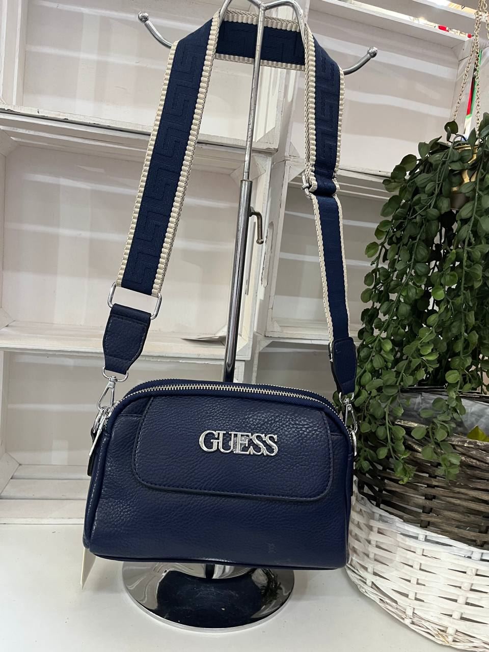 Bolso Guess temporada - Imagen 8