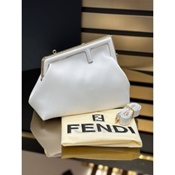 Bolso irregular Fendi - Imagen 1