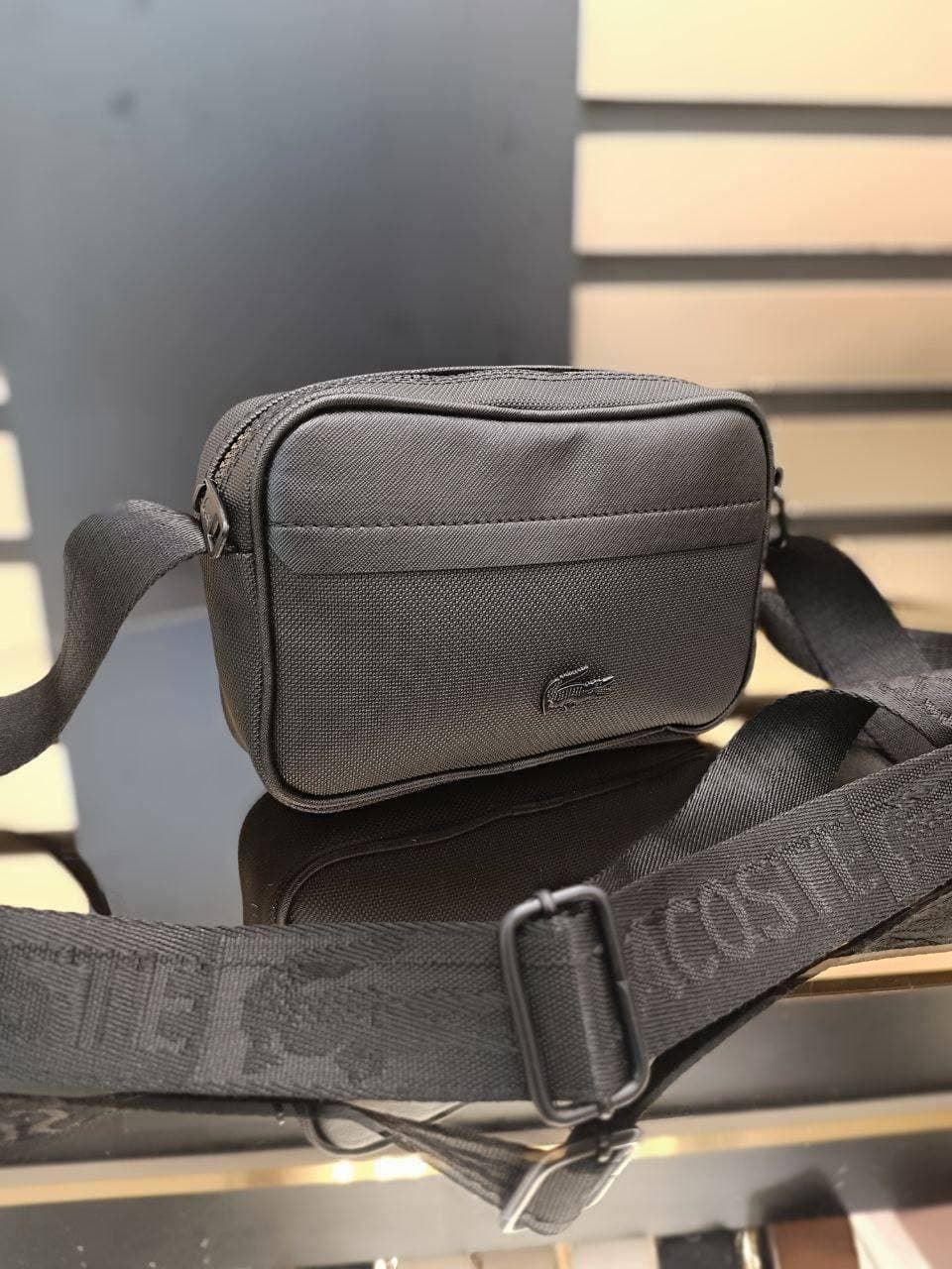 Bolso Lacoste - Imagen 1