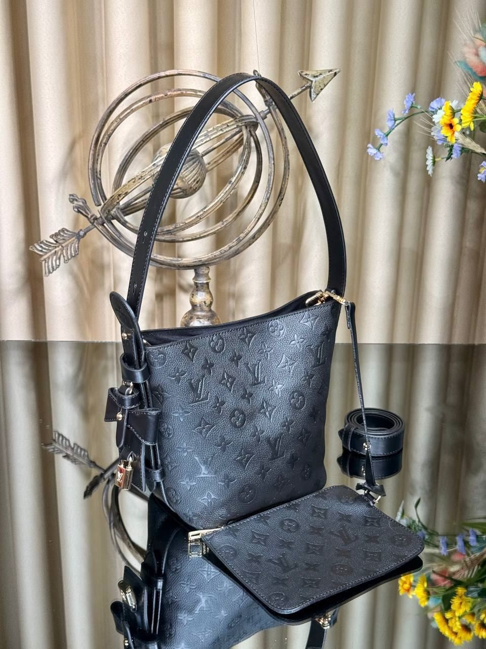 Bolso Louis Vuitton All-In - Imagen 4
