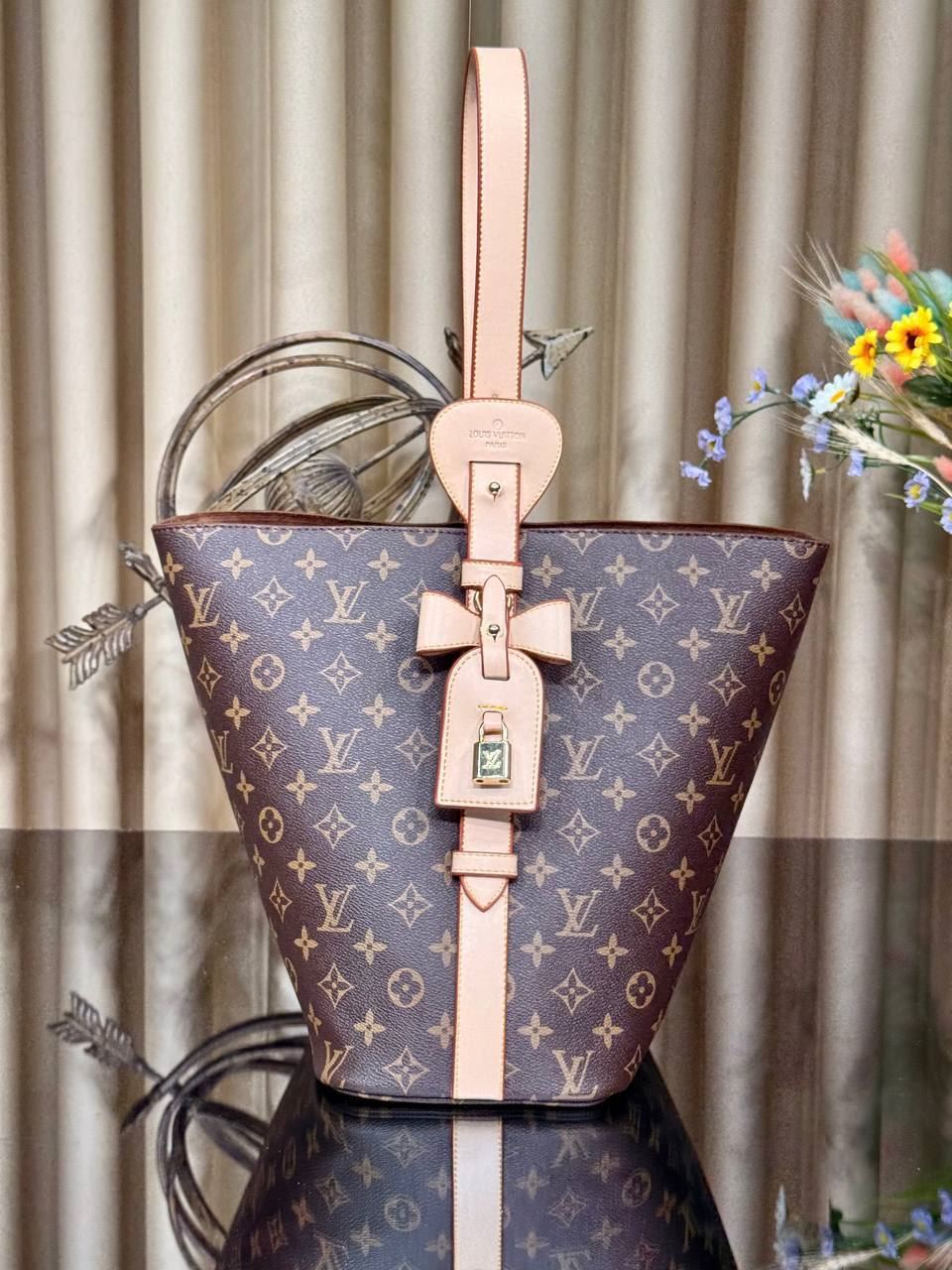 Bolso Louis Vuitton All-In - Imagen 6